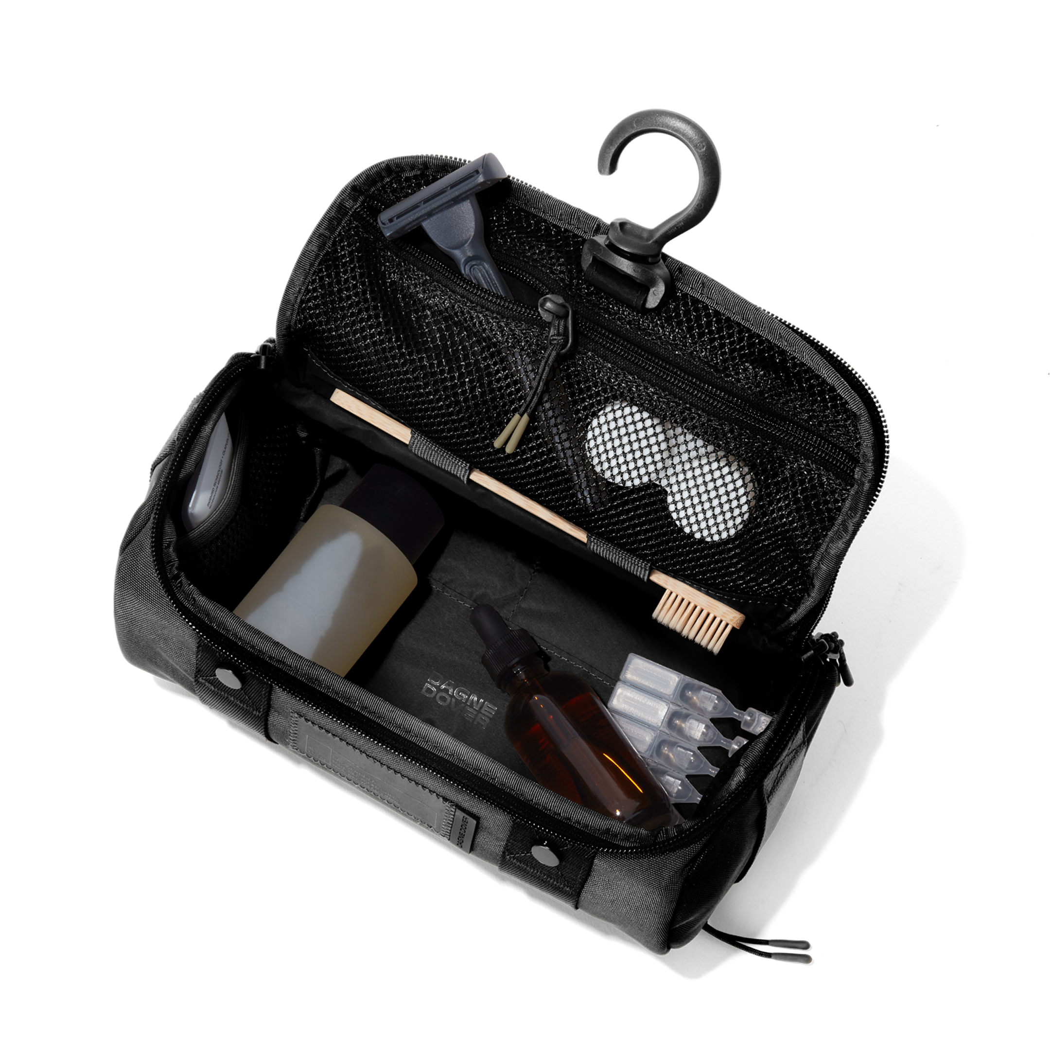 Seoul Dopp Kit in Onyx, Large - Image 6