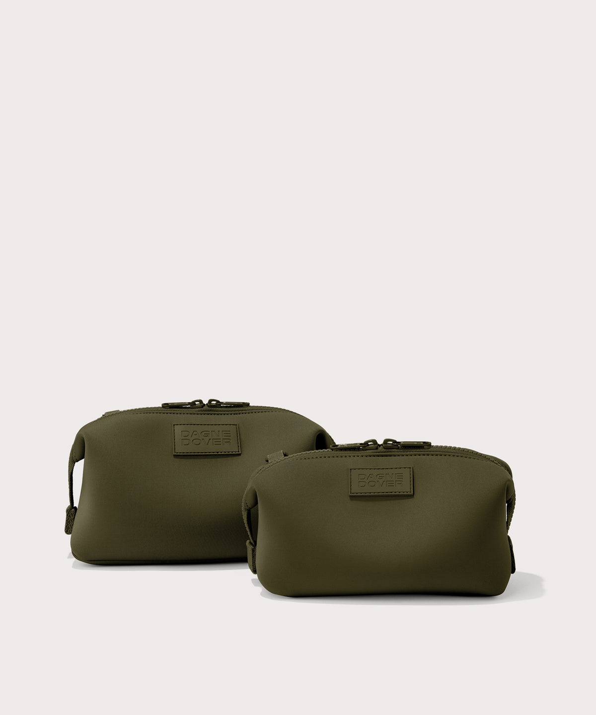 Hunter Toiletry Bag in Dark Moss, Small - Image 12