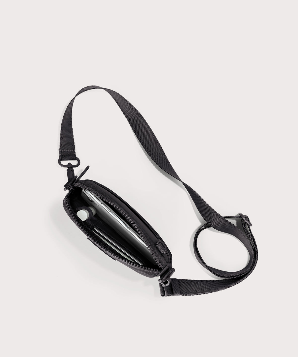 Mara Phone Sling in Onyx - Image 9