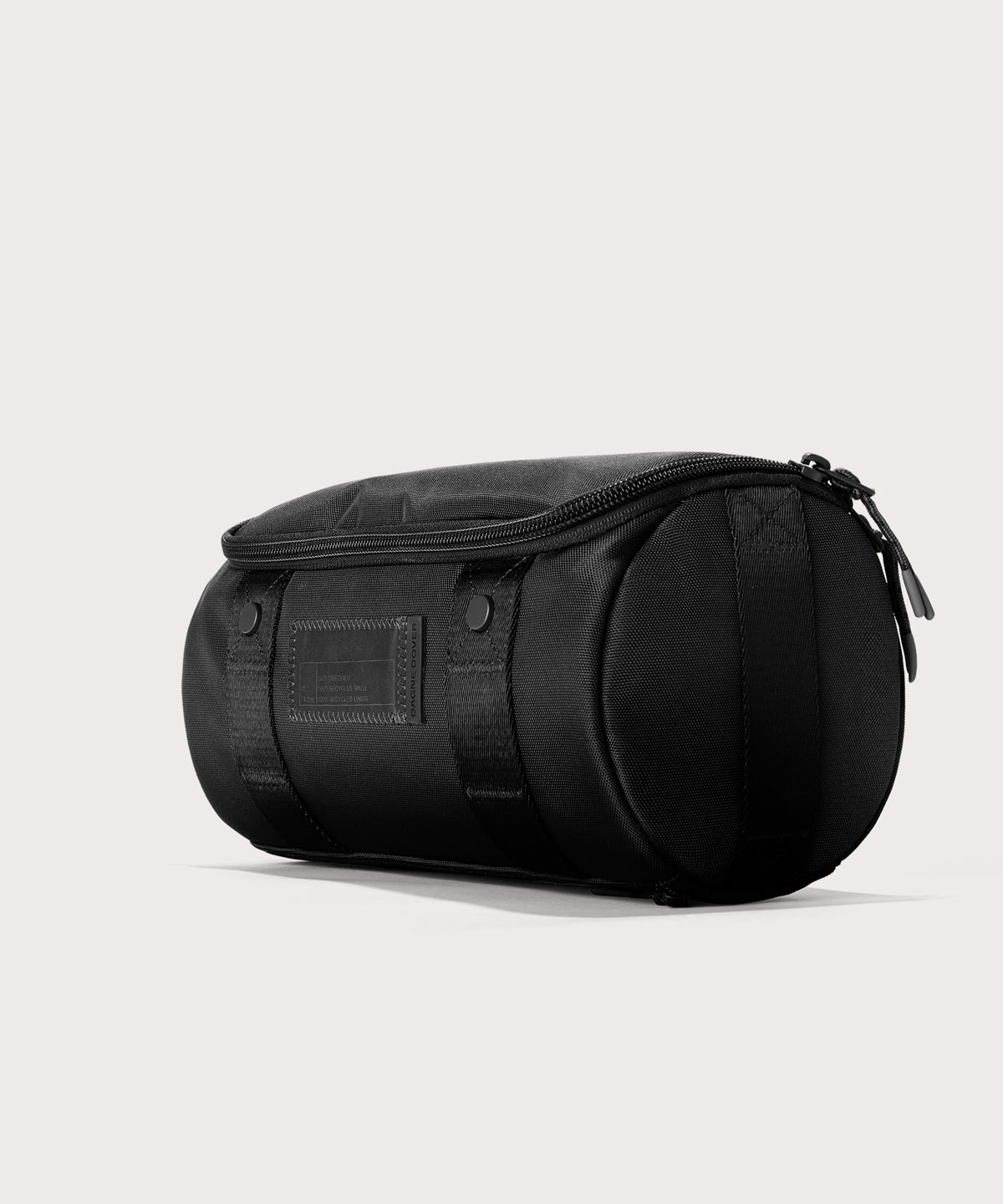 Seoul Dopp Kit in Onyx, Large - Image 9