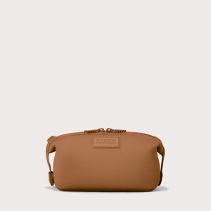 Hunter Toiletry Bag in Clove. Small