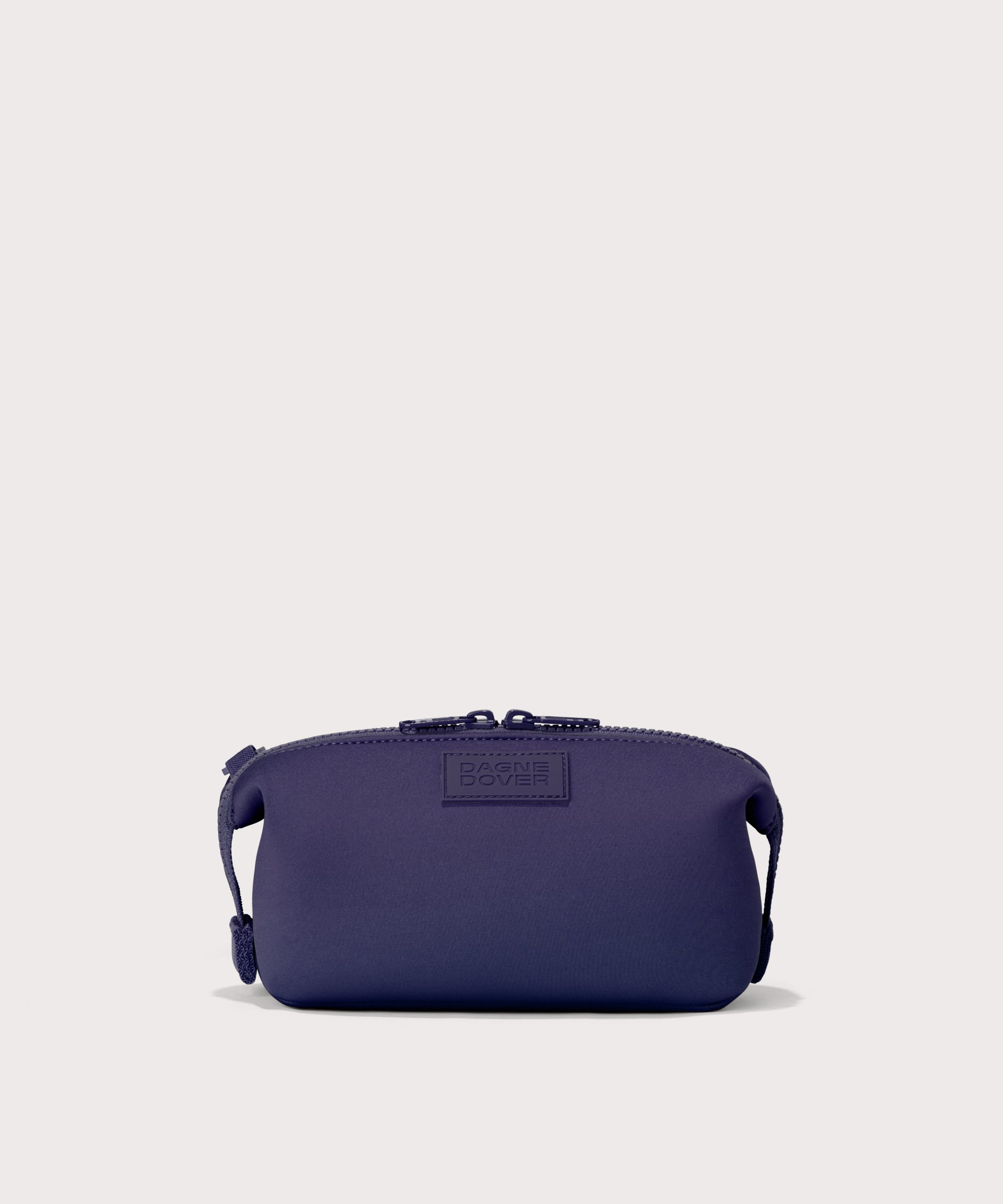 Hunter Toiletry Bag in Midnight. Small
