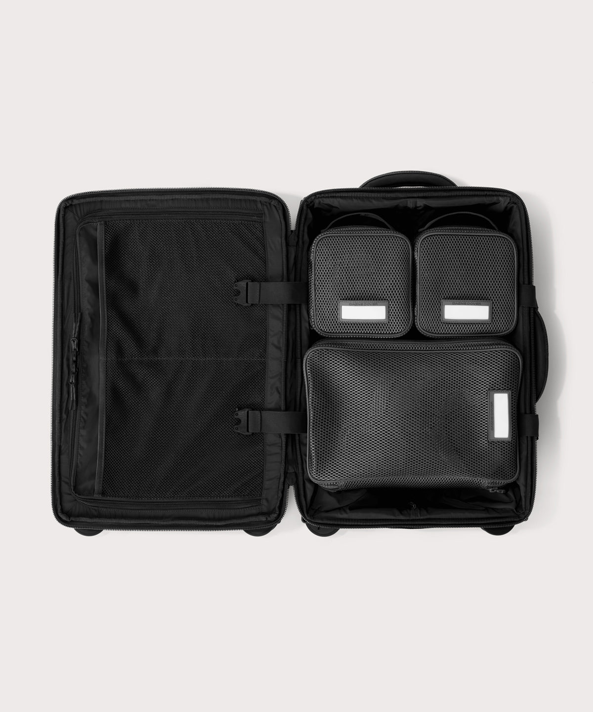Seattle Carry-On Luggage in Onyx. Smaller - 20.5 inch - Image 2