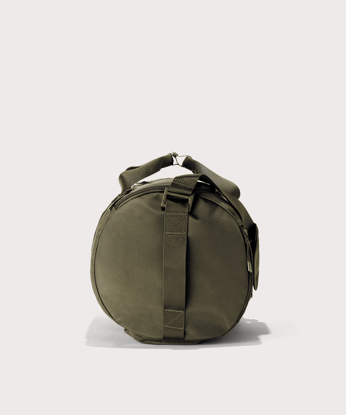 Denver Convertible Duffle in Dark Moss. Medium - Image 7